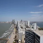 29Th Floor Beachfront Apartment In Bocagrande!