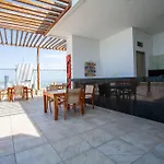 29Th Floor Beachfront Apartment In Bocagrande!