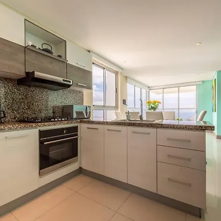 29th Floor Beachfront In Bocagrande! Apartamento