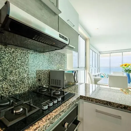 29th Floor Beachfront In Bocagrande! Apartamento