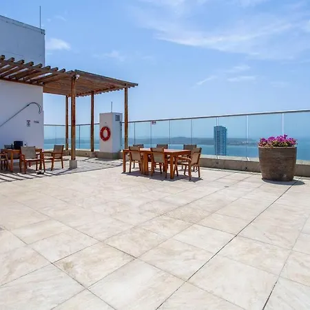 29th Floor Beachfront In Bocagrande! Apartamento